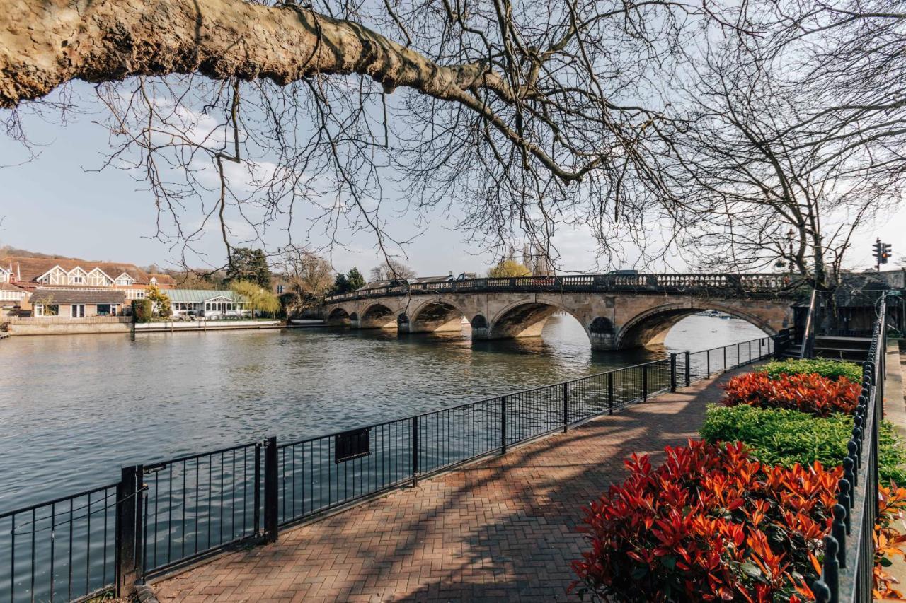 Central Modern Flat For 4-6 & Dedicated Parking Henley-on-Thames Exterior foto